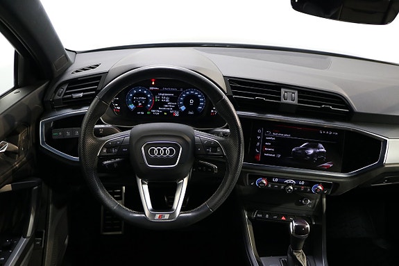 Audi Q3 9 of 24