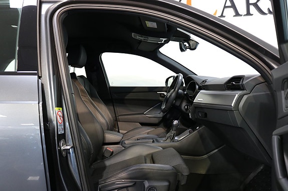 Audi Q3 14 of 24