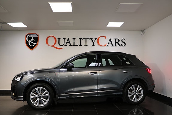 Audi Q3 4 of 24