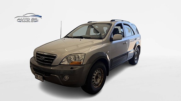 Kia Sorento 2 of 28