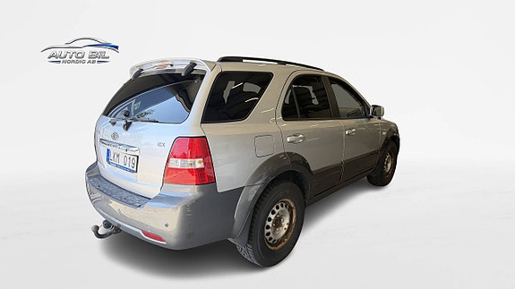 Kia Sorento 5 of 28