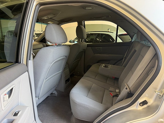 Kia Sorento 16 of 28