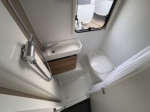 Adria ACTION 391PD (solcell, mover) 10 of 13