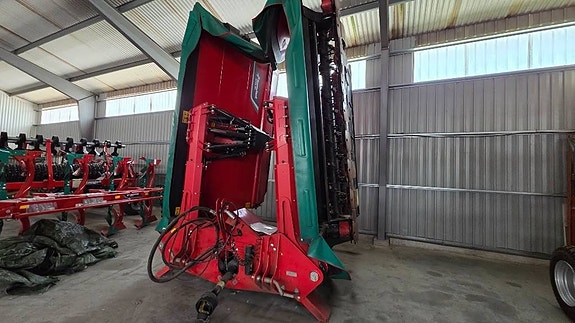 Kverneland 53100MT BX Butterfly 6 of 7