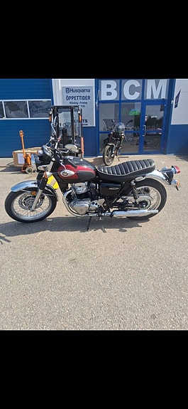 Kawasaki w 800 2 of 3