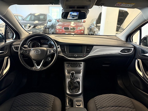 Opel Astra 10 of 12
