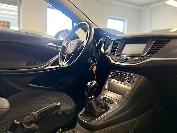 Opel Astra 11 of 12