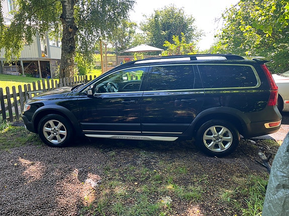 Volvo XC70 4 of 6
