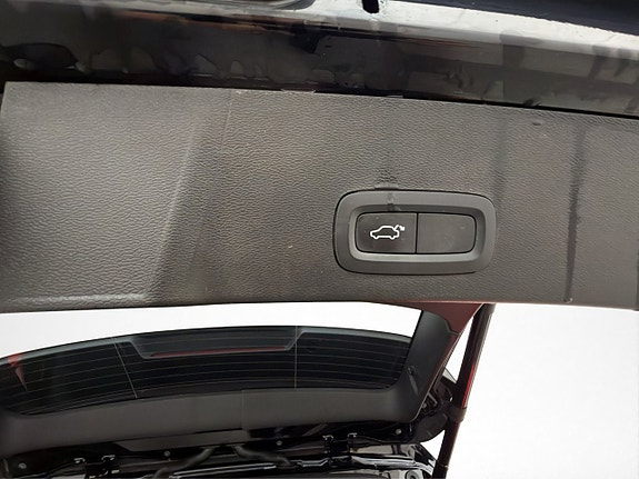 Volvo XC40 16 of 30