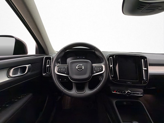 Volvo XC40 18 of 30