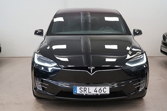 Tesla Model X 8 of 27