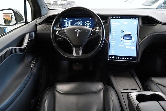 Tesla Model X 19 of 27