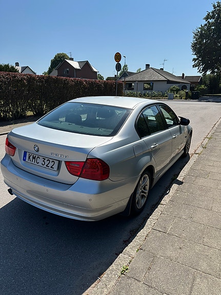 BMW 320d 4 of 7