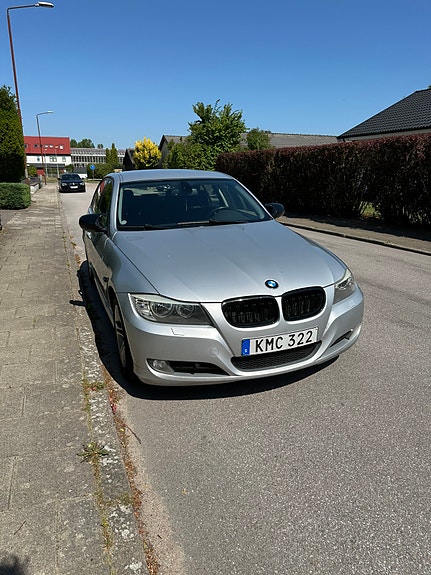 BMW 320d 3 of 7