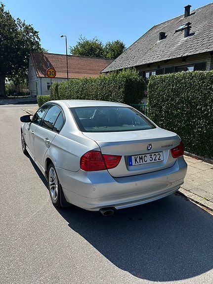 BMW 320d 5 of 7