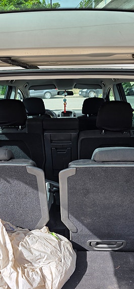 Opel Zafira 2 of 5