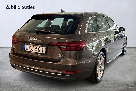 Audi A4 5 of 28