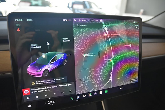 Tesla Model 3 10 of 15