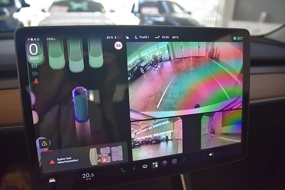 Tesla Model 3 11 of 15