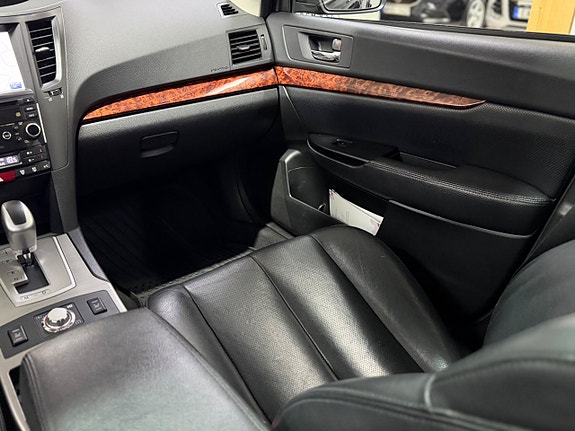 Subaru Outback 14 of 21