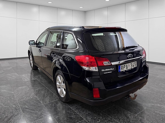 Subaru Outback 2 of 21