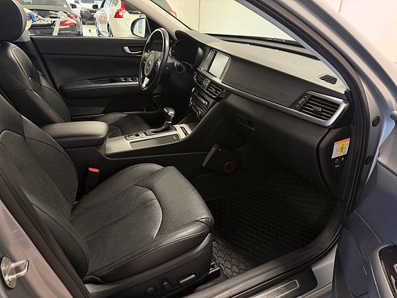 Kia Optima 6 of 13