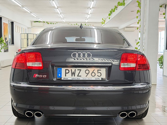 Audi A8 18 of 30