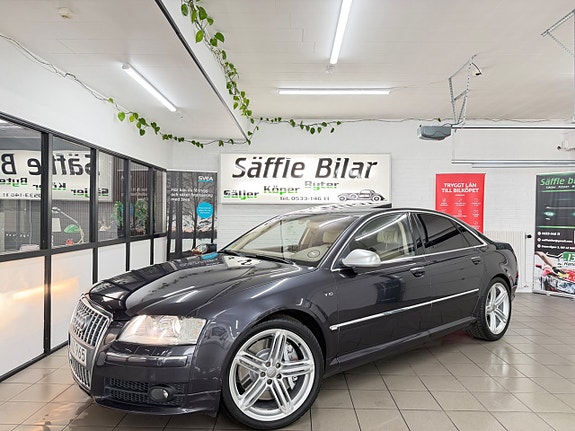Audi A8 2 of 5