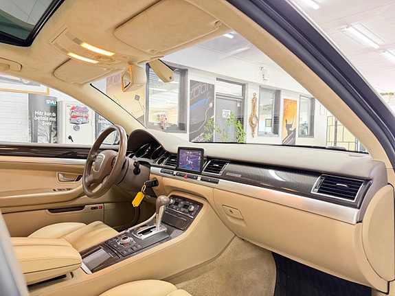 Audi A8 22 of 30