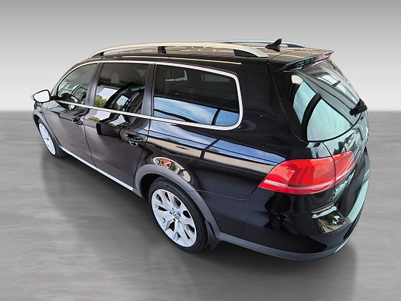 Volkswagen Passat Alltrack 5 of 6