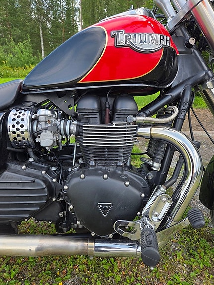 Triumph Speedmaster 900 4 of 15