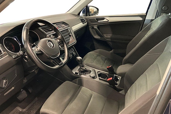 Volkswagen Tiguan 10 of 29