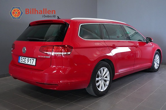 Volkswagen Passat 2 of 22