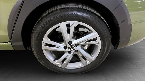 Volkswagen Taigo 6 of 12