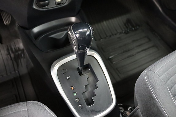 Toyota Yaris 20 of 23