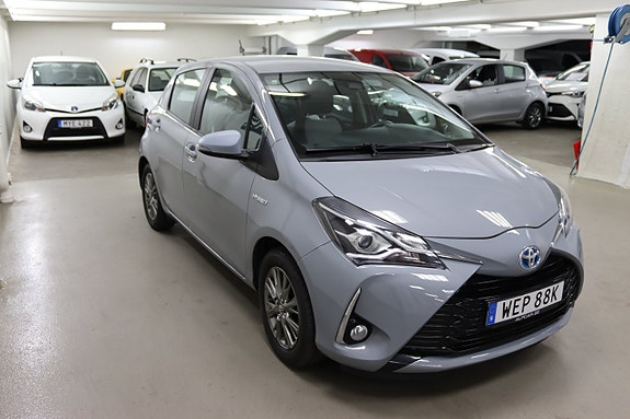 Toyota Yaris 5 of 22