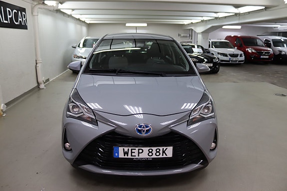 Toyota Yaris 4 of 23