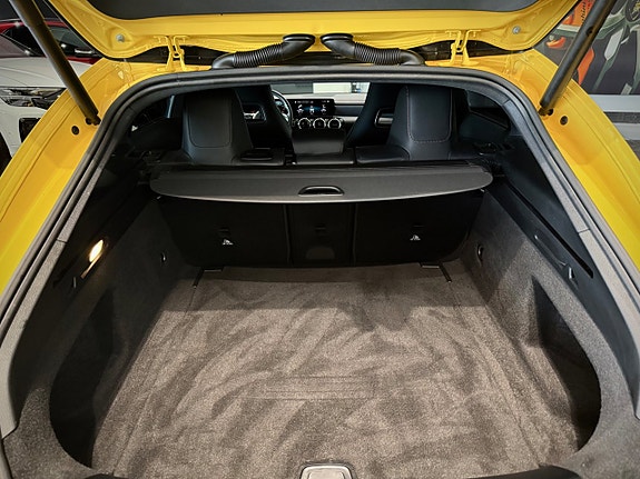 Mercedes-Benz CLA180 19 of 24