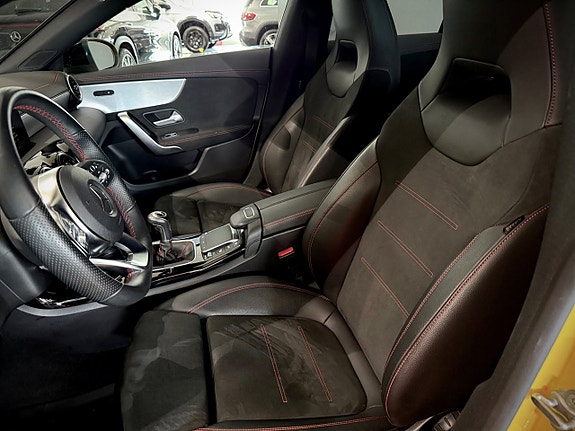 Mercedes-Benz CLA180 16 of 24