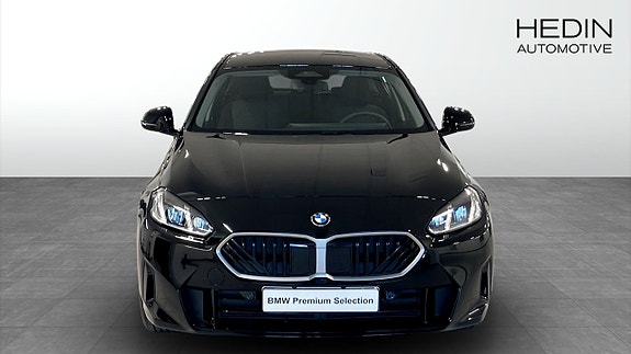 BMW 120 8 of 9
