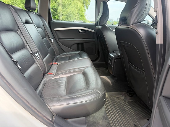 Volvo V70 14 of 22