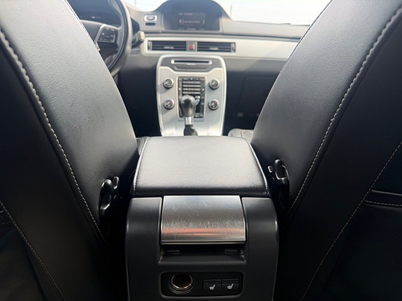 Volvo V70 13 of 22