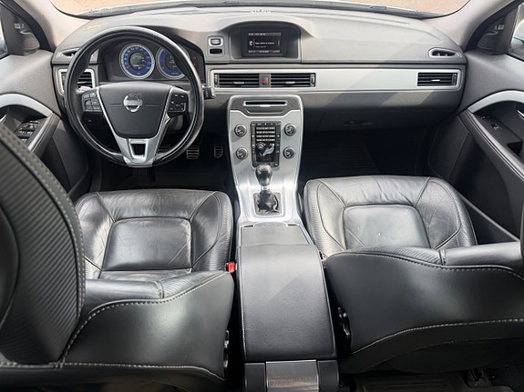 Volvo V70 12 of 22