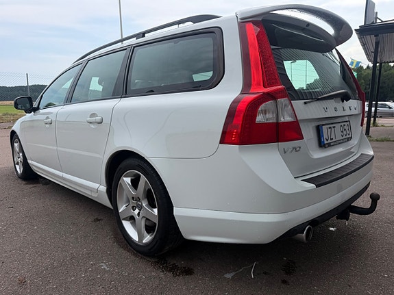 Volvo V70 7 of 22