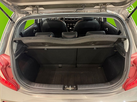 Kia Picanto 16 of 20