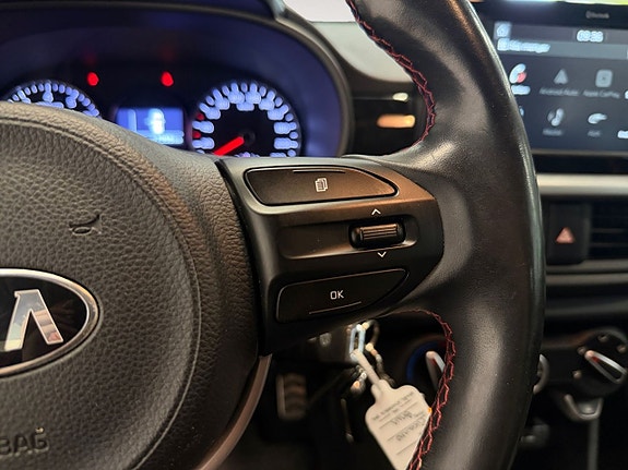 Kia Picanto 20 of 20