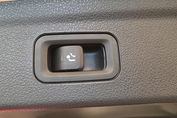 Mercedes-Benz GLE53 19 of 25