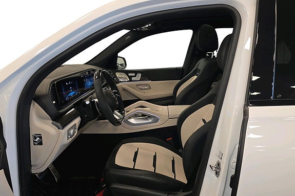 Mercedes-Benz GLE53 8 of 25