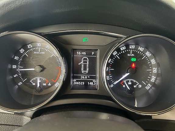 Skoda Superb 17 of 29