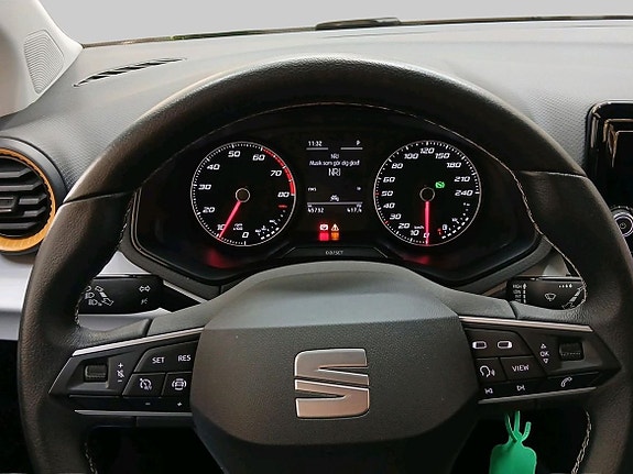 Seat Arona 14 of 20
